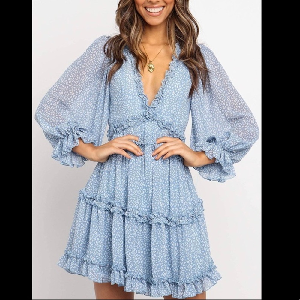 V neck dress